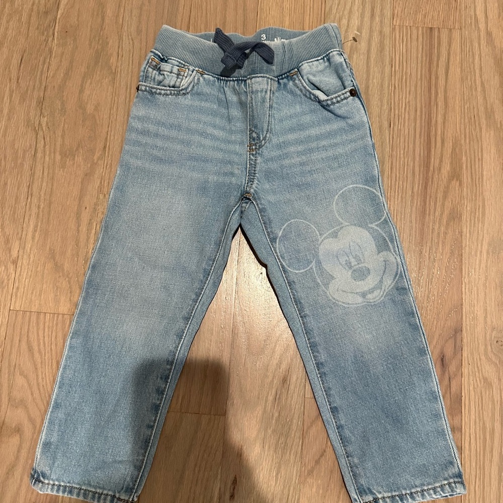 Toddler boys Mickey jeans size 3T Gap never worn